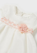 Carica l&#39;immagine nel visualizzatore di Gallery, New Born | Vestito elegante per neonata
